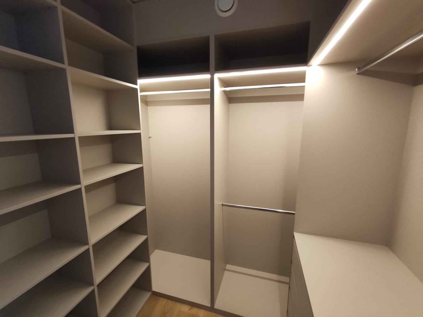 Vstavaná skriňa | CeKo Interier, s.r.o.